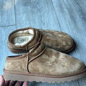 UGG Classic Slipper